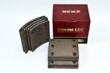 Накладка торм. перед. HOWO LEO к-т на колесо 4шт