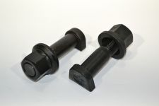 Шпилька перед. колеса 22мм F3000