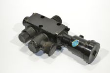 Клапан насоса подъема кузова HOWO/SHAANXI 33QFH-Y-000-3