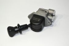 Кран ручного тормоза SHAANXI 3 выхода CREATEK