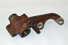 Кронштейн перед. аккумулятора правый F3000 Кронштейн перед. аккумулятора правый F3000