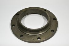 Крышка подшипника вала сред. моста передняя HOWO Крышка подшипника вала сред. моста передняя HOWO