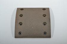 Накладка торм. зад. HOWO КРАСНАЯ