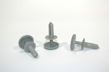 Заклепка пластиковая облицовки